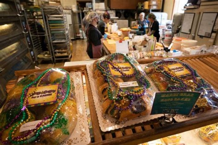 Can I order a king cake from New Orleans?
