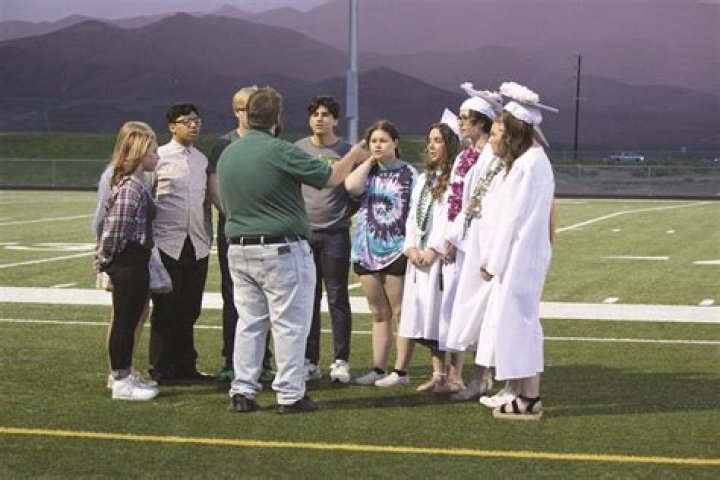 How many kids are in Battle Mountain High School?