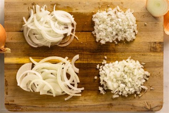 How much chopped onion is a large onion?