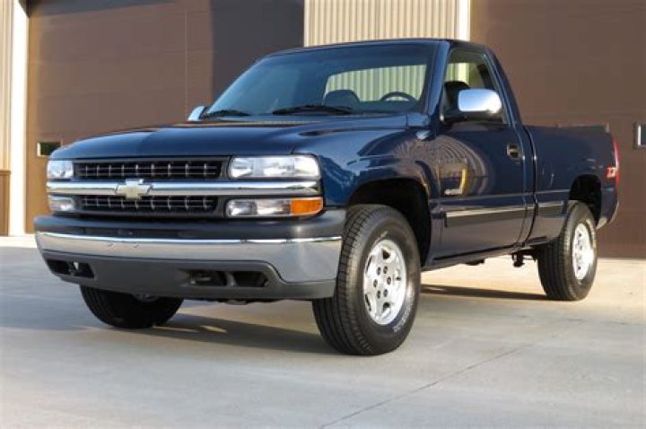 What kind of platform is the 2013 Chevy Silverado 1500?